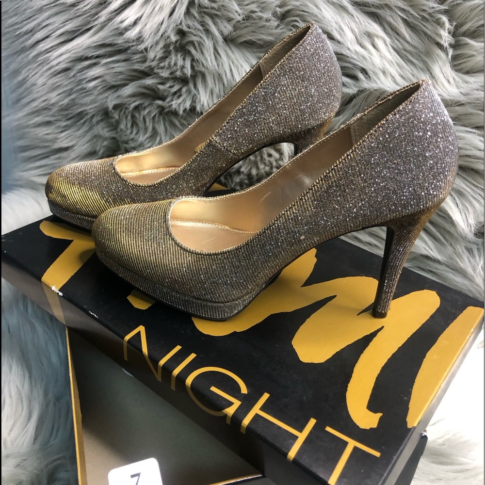Fiona Night Gold and Silver sparkle pump